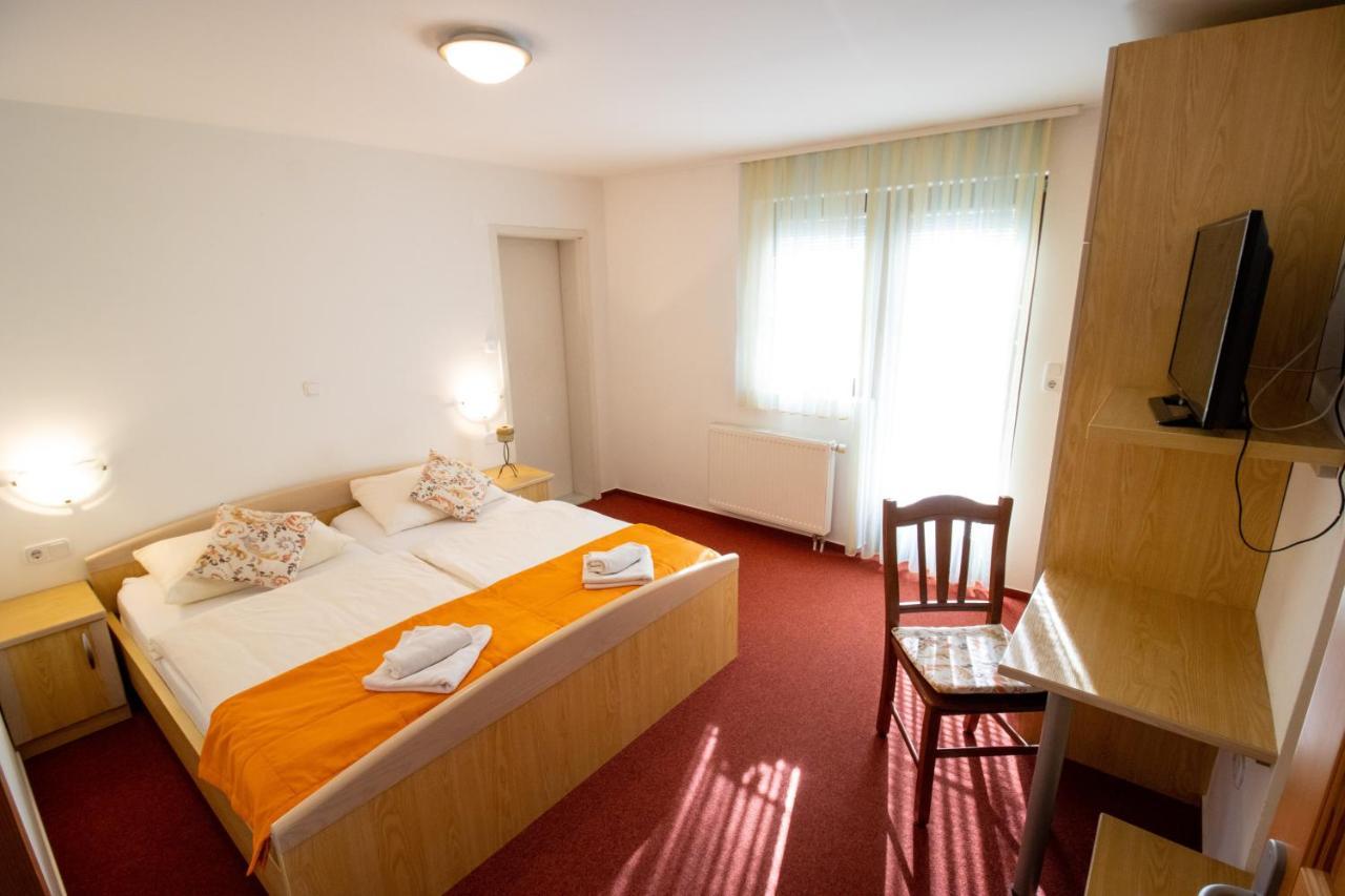 Rooms Cvitar - Center Kranjska Gora Ngoại thất bức ảnh